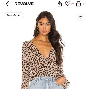 Super cute like new Superdown top